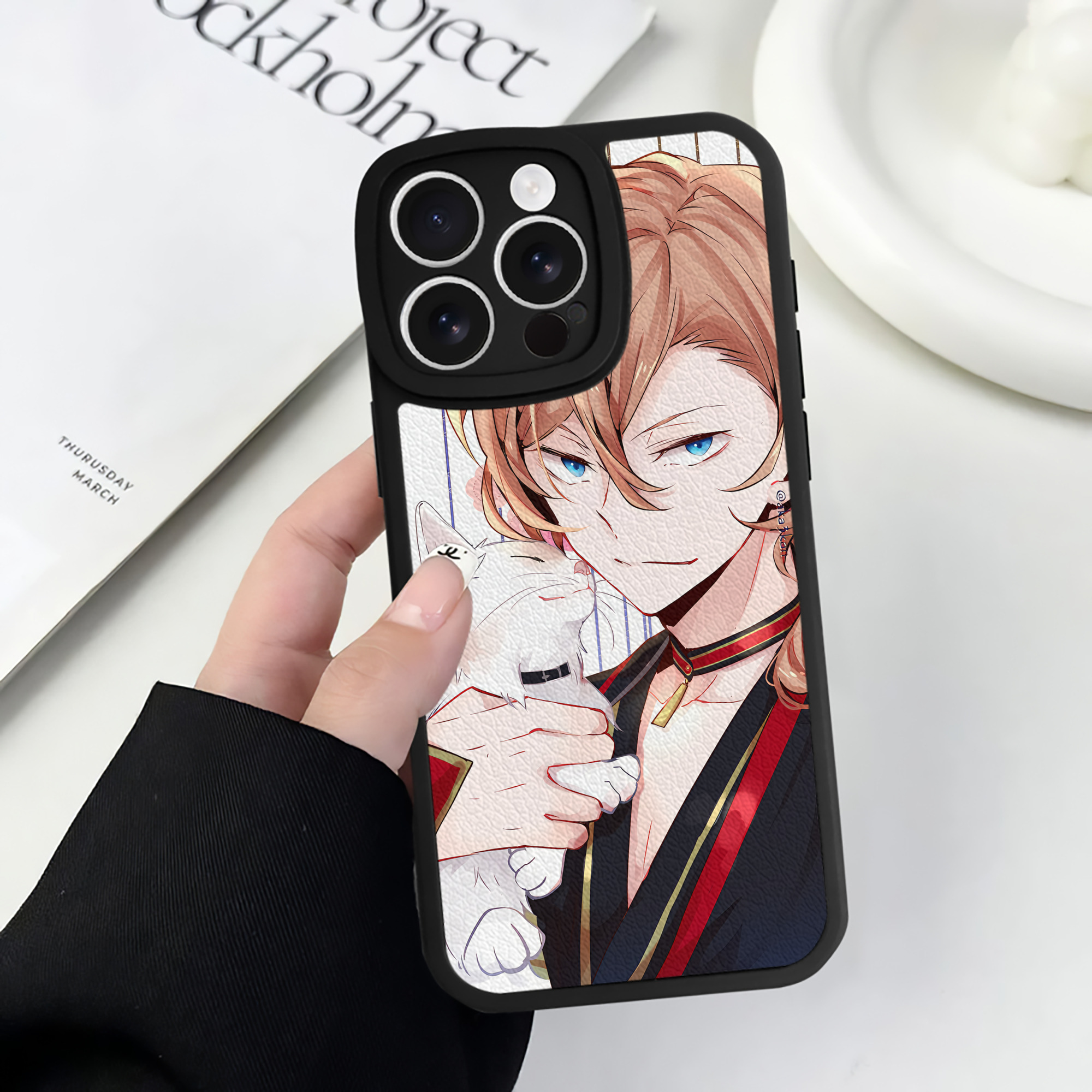 （画像用） 文豪ストレイドッグス Bungo Stray Dogs 【iPhone 16シリーズ対応】シリコンスマホケース（レザー調） 材質：シリコン